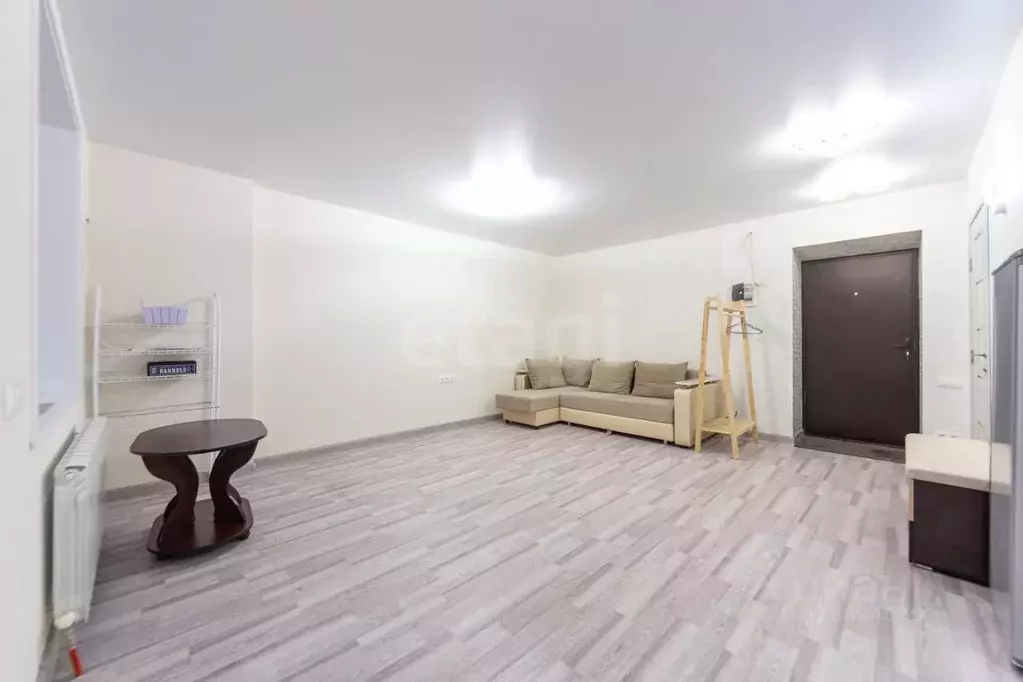 1-к кв. Хабаровский край, Хабаровск ул. Суворова, 40к1 (32.4 м) - Фото 0