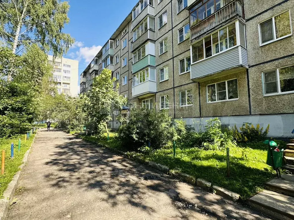 Комната 28,6 м в 2-к., 2/5 эт. - Фото 0