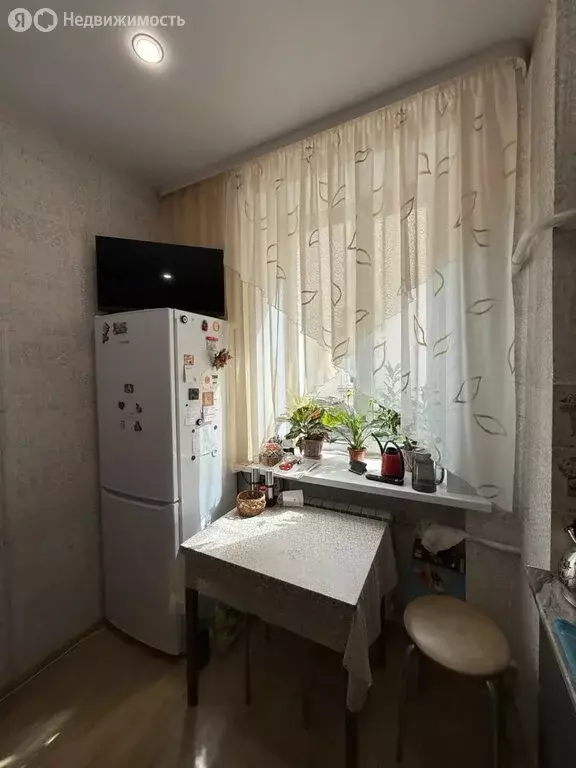 3-комнатная квартира: Бор, Октябрьская улица, 78 (65.8 м) - Фото 2