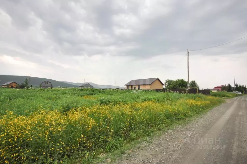 Участок в Сахалинская область, Южно-Сахалинск городской округ, с. ... - Фото 0