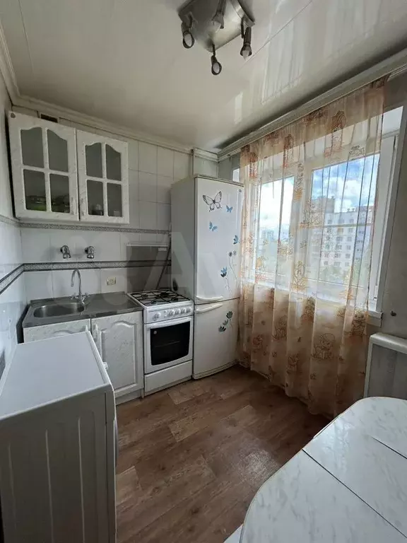 2-к. квартира, 52 м, 6/9 эт. - Фото 0