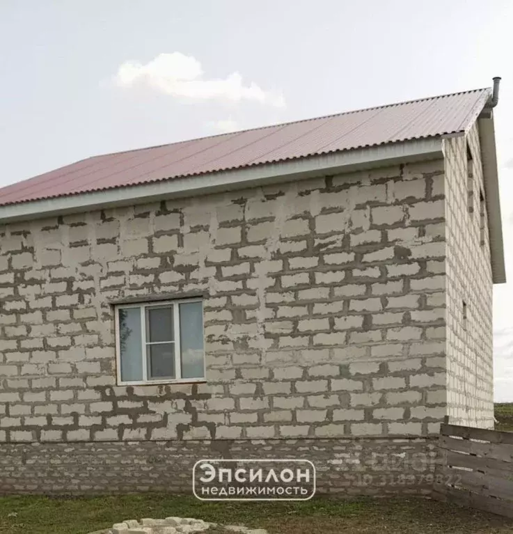 Дом в Курская область, Мантуровский сельсовет, с. Мантурово  (134 м) - Фото 1