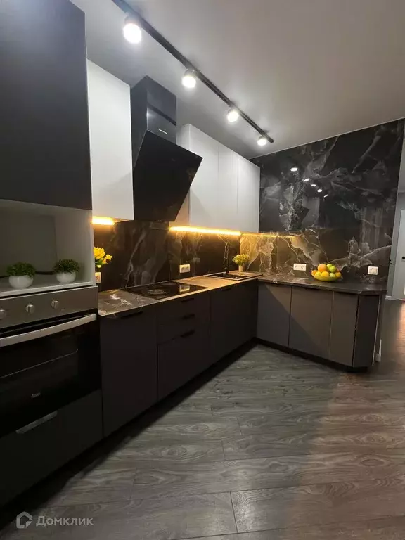 Продаётся 2-к квартира, 70 м - Фото 0