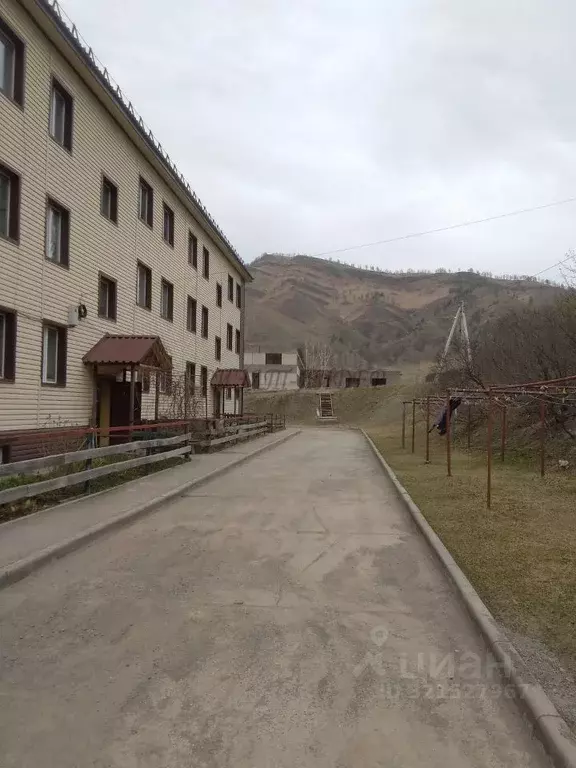 2-к кв. Алтай, Чемальский район, с. Толгоек ул. Энергетиков, 1 (46.4 ... - Фото 1