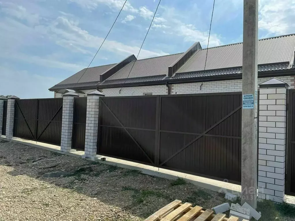 Таунхаус в Краснодарский край, Динской район, Новотитаровская ст-ца ... - Фото 2