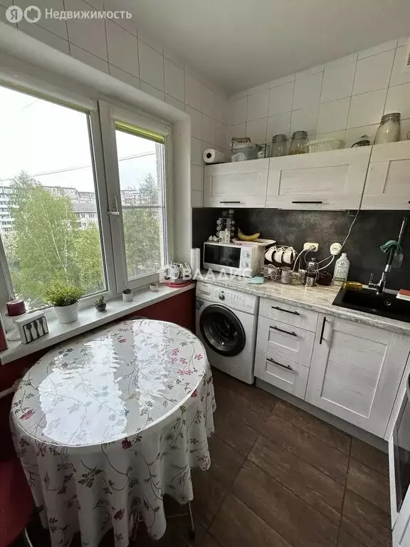 2-комнатная квартира: Иркутск, микрорайон Первомайский, 3 (47.4 м) - Фото 1