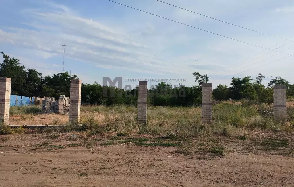 Участок в Волгоградская область, Волгоград пос. Верхняя Ельшанка, ул. ... - Фото 0