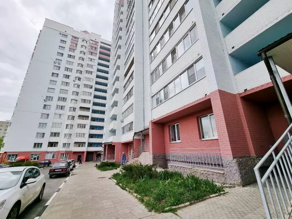 2-к кв. Орловская область, Орел Раздольная ул., 76к1 (71.0 м) - Фото 1