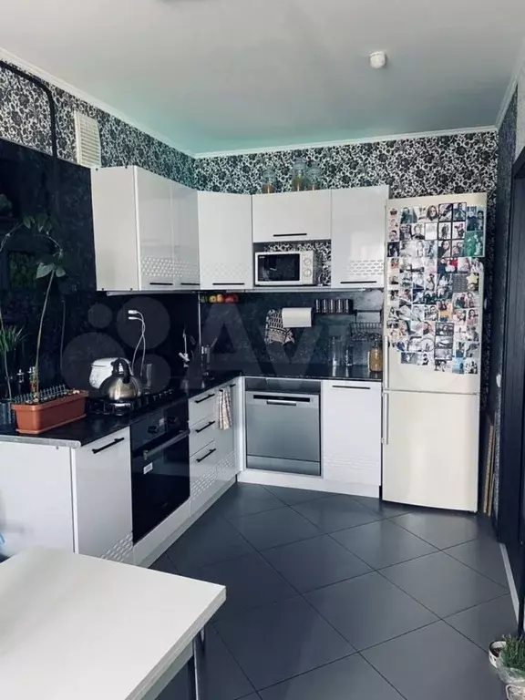 1-к. квартира, 42 м, 3/16 эт. - Фото 0