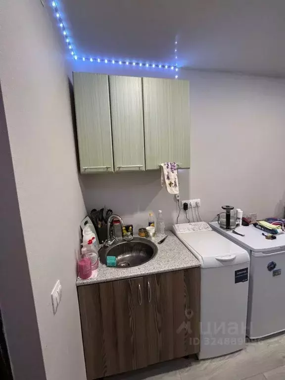 Студия Воронежская область, Воронеж ул. Молодогвардейцев, 10 (13.2 м) - Фото 1