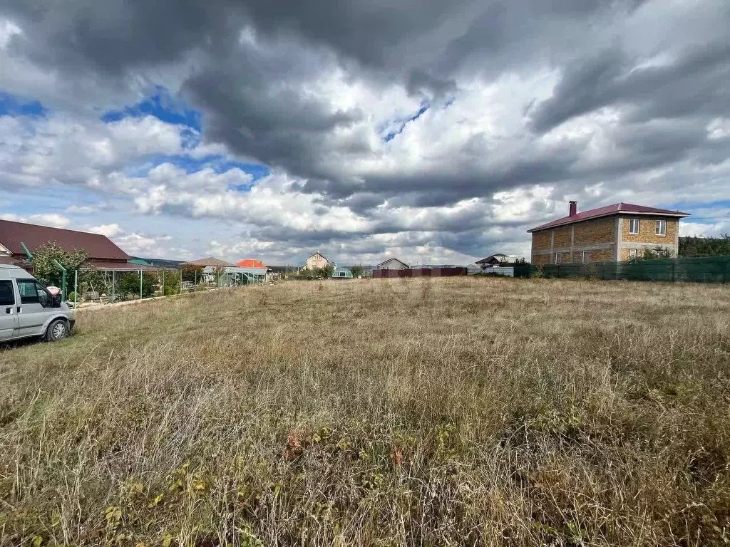 Участок в Крым, Симферопольский район, Добровское с/пос, с. Пионерское ... - Фото 2