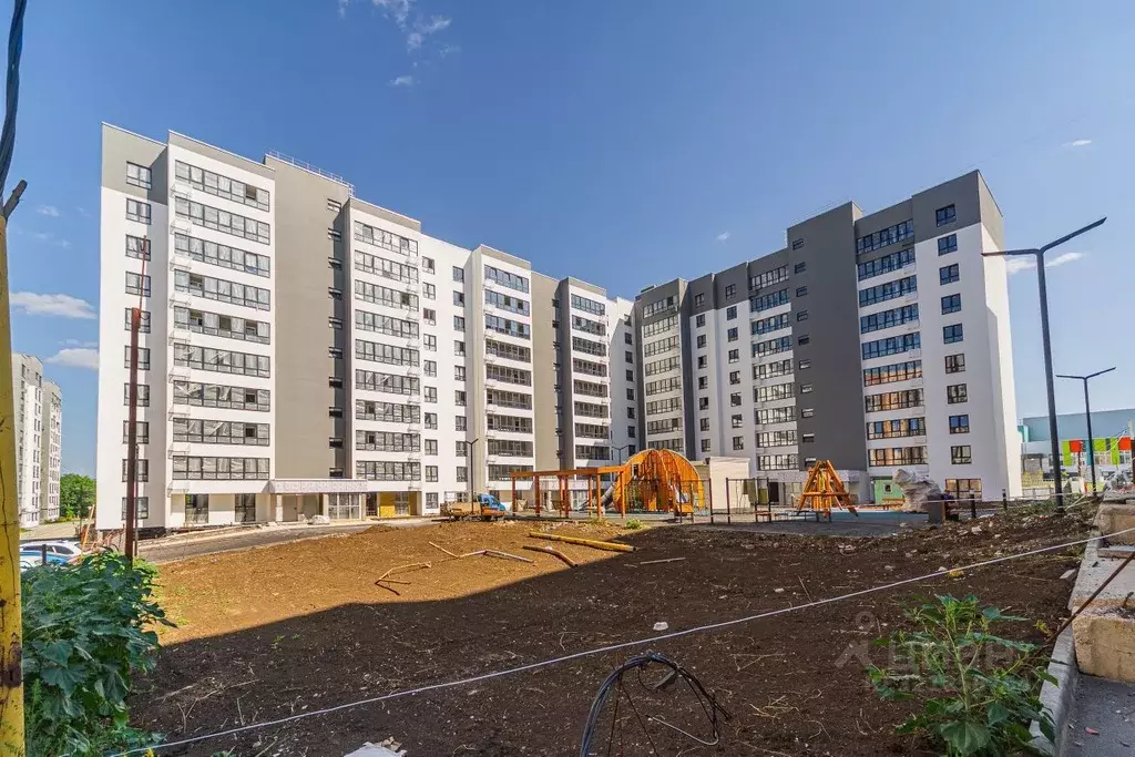 3-к кв. Саратовская область, Саратов ул. Имени Михаила Булгакова, 8 ... - Фото 1