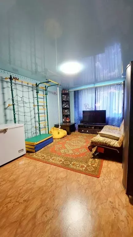 3-к кв. Оренбургская область, Орск Новый город мкр, ул. Комарова, 20 ... - Фото 0