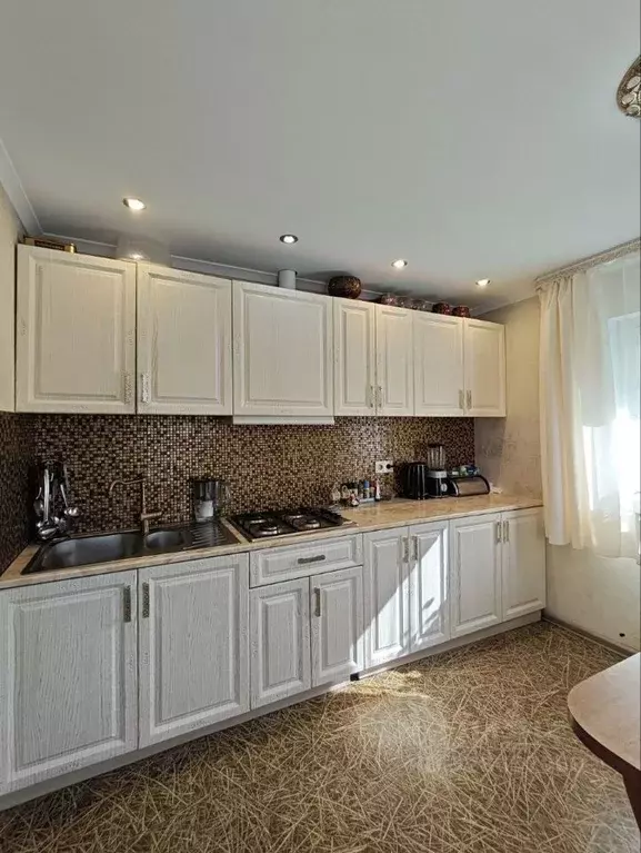 Дом в Омская область, Омск СОСН Энергия тер., аллея 1-я (88 м) - Фото 1