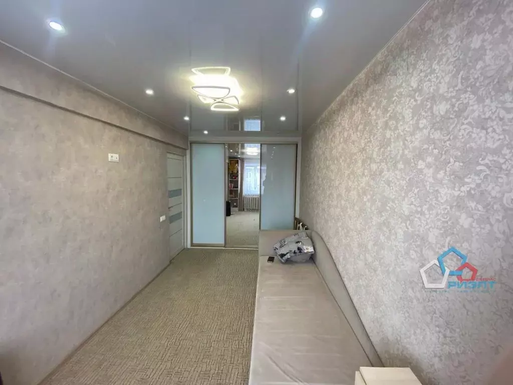 3-к кв. Омская область, Омск ул. Петра Осминина, 3 (55.4 м) - Фото 2