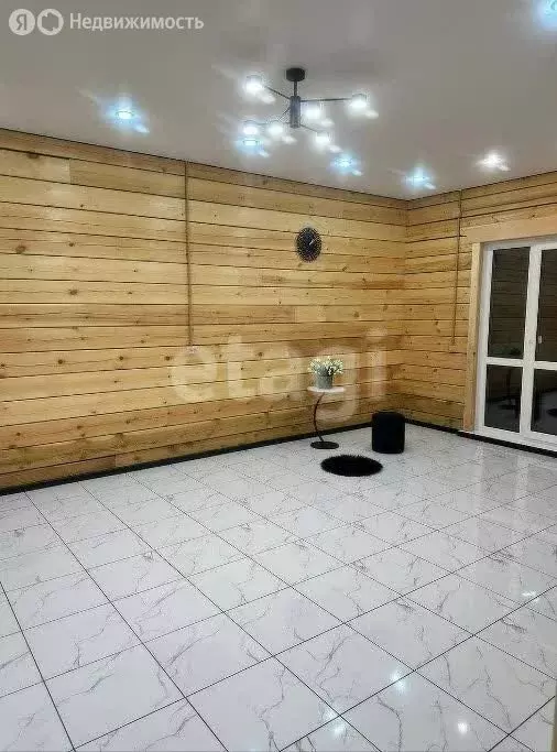 Дом в село Нижний Саянтуй, ДНТ Багульник, 1-й квартал (200 м) - Фото 1