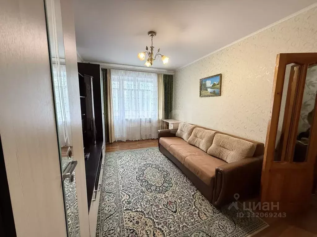 2-к кв. Белгородская область, Белгород ул. Губкина, 25 (42.8 м) - Фото 1