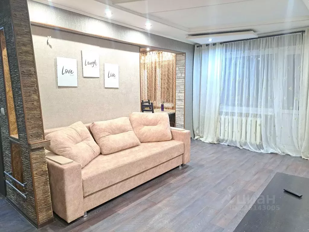 3-к кв. Омская область, Омск пос. Амурский, ул. Багратиона, 25А (60.0 ... - Фото 1