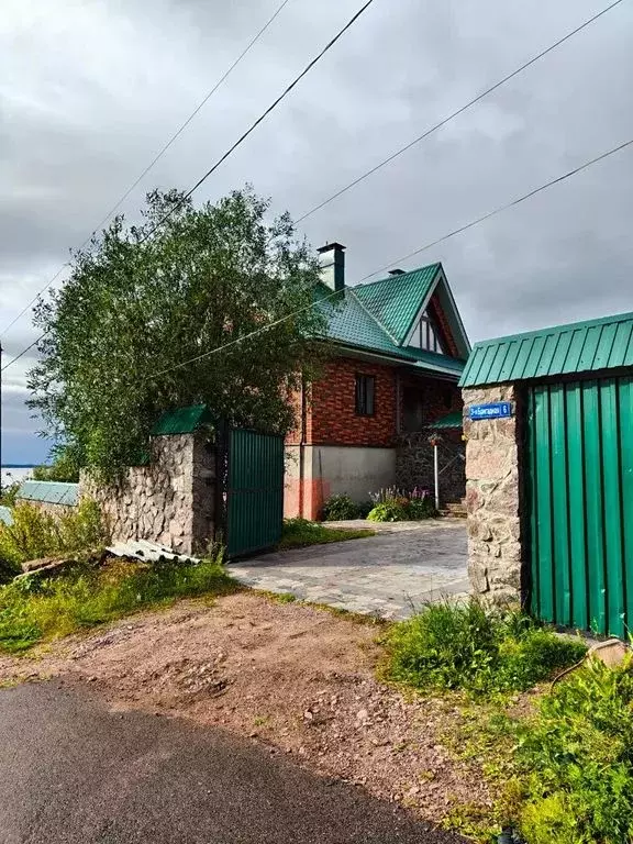 Дом в Ленинградская область, Выборг ул. 3-я Бригадная, 6 (110 м) - Фото 0