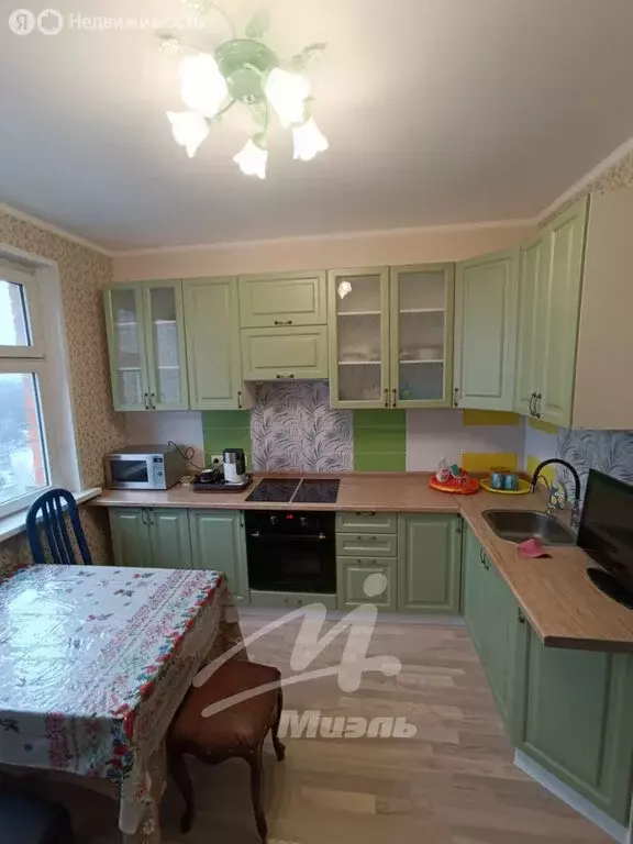 3-комнатная квартира: Лобня, Физкультурная улица, 4 (82 м) - Фото 2