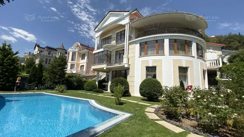 Дом в Крым, Ялта муниципальный округ, Никита пгт ул. Оранжерейная, 50 ... - Фото 1