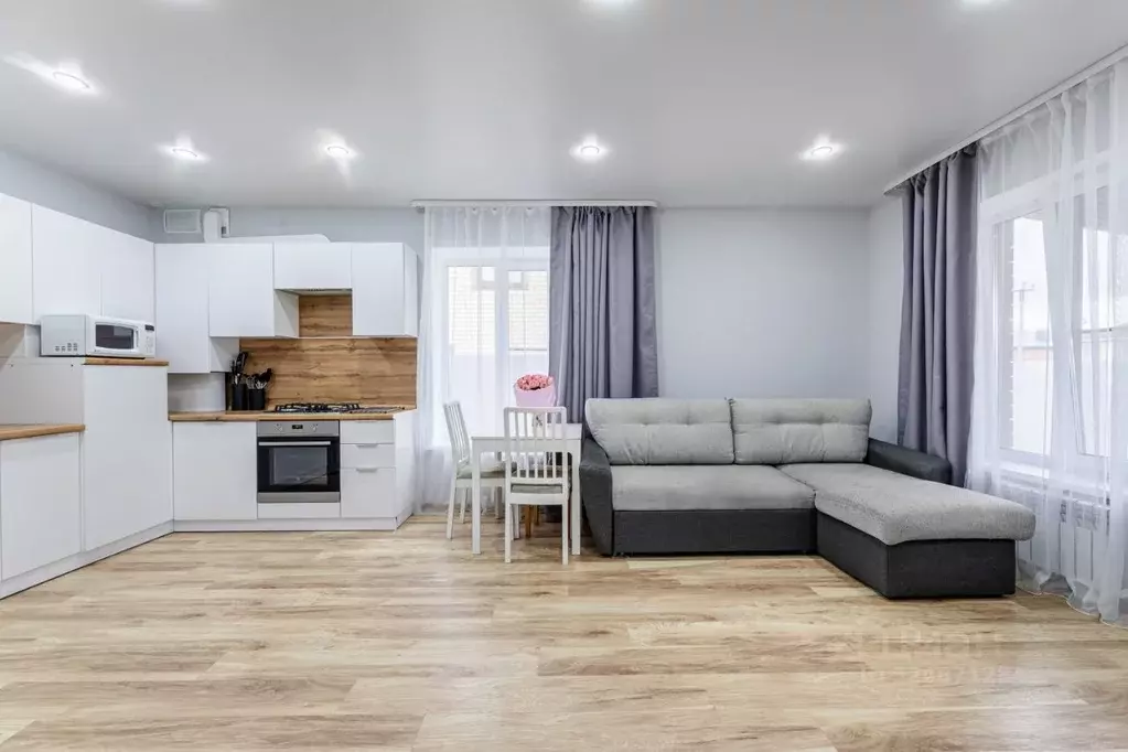 Дом в Татарстан, Лаишевский район, Большекабанское с/пос, с. Малые ... - Фото 1