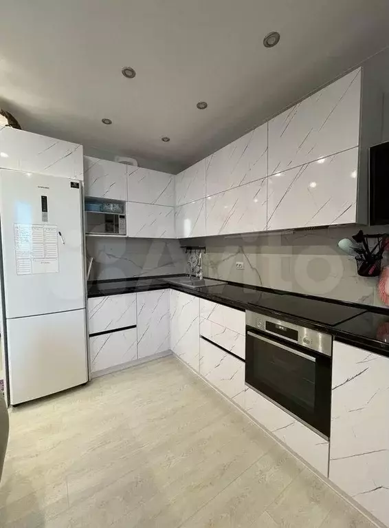 3-к. квартира, 60 м, 15/25 эт. - Фото 1