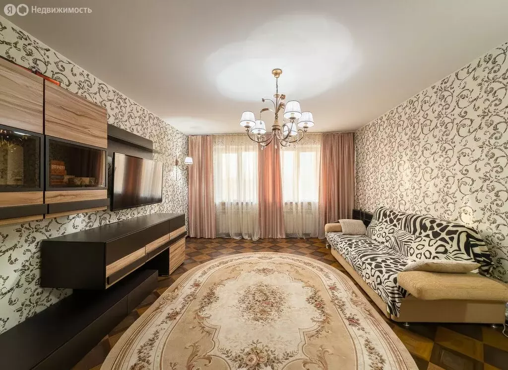 3-комнатная квартира: Санкт-Петербург, улица Хошимина, 9к1 (91.7 м) - Фото 1