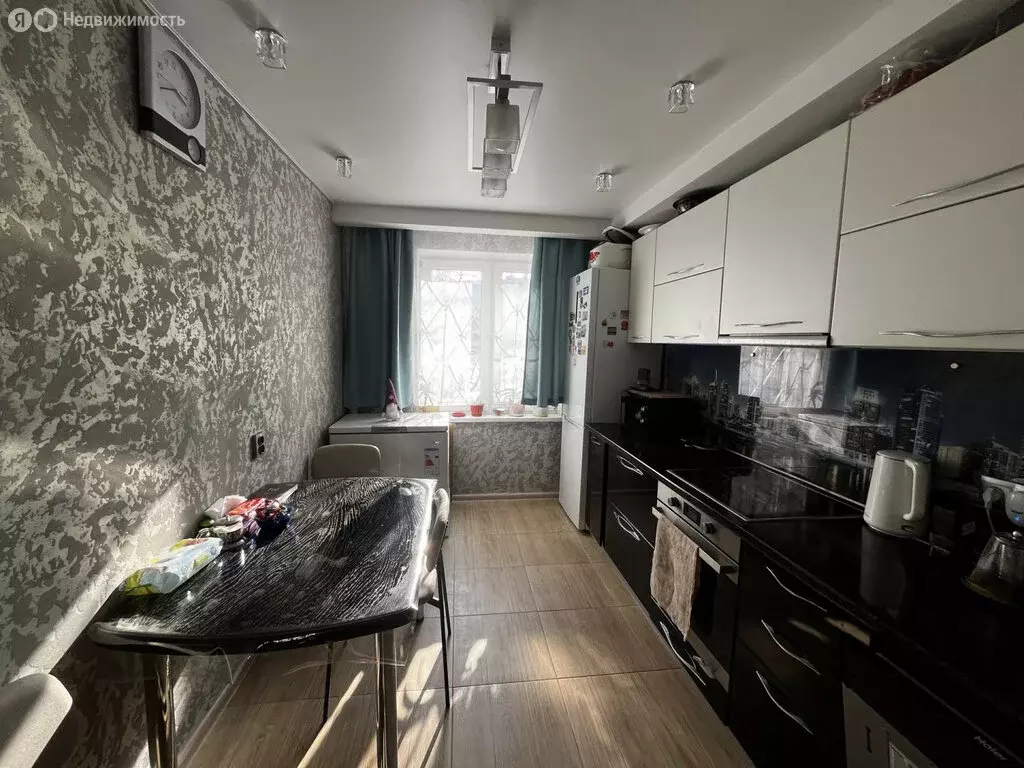 3-комнатная квартира: Челябинск, Солнечная улица, 14А (62.9 м) - Фото 1