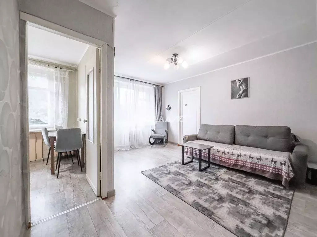 2-к кв. Карелия, Петрозаводск ул. Коммунистов, 32а (42.7 м) - Фото 1