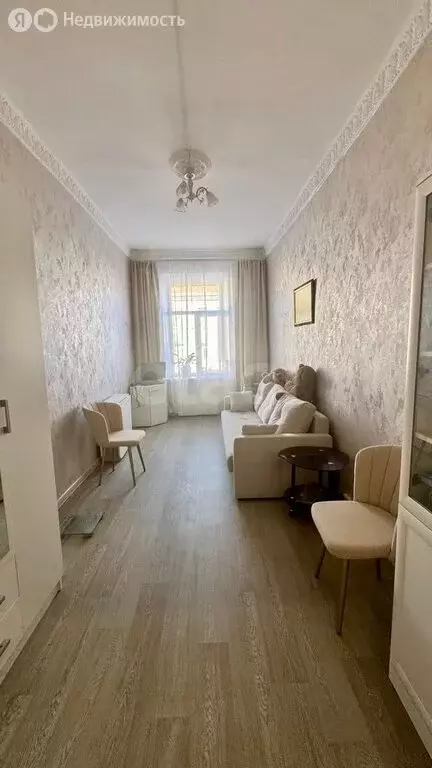 4-комнатная квартира: Санкт-Петербург, 15-я линия Васильевского ... - Фото 1