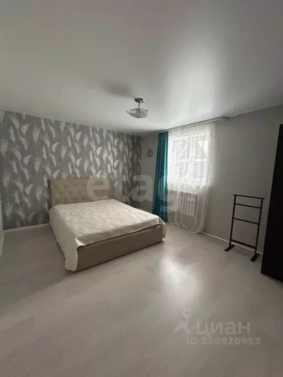 Дом в Башкортостан, Иглинский район, Акбердинский сельсовет, с. ... - Фото 1