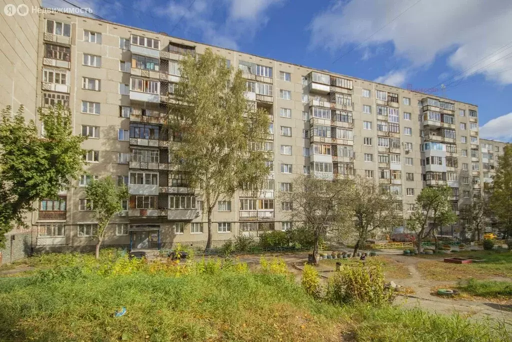 3-комнатная квартира: Екатеринбург, Ангарская улица, 52/2 (57 м) - Фото 1