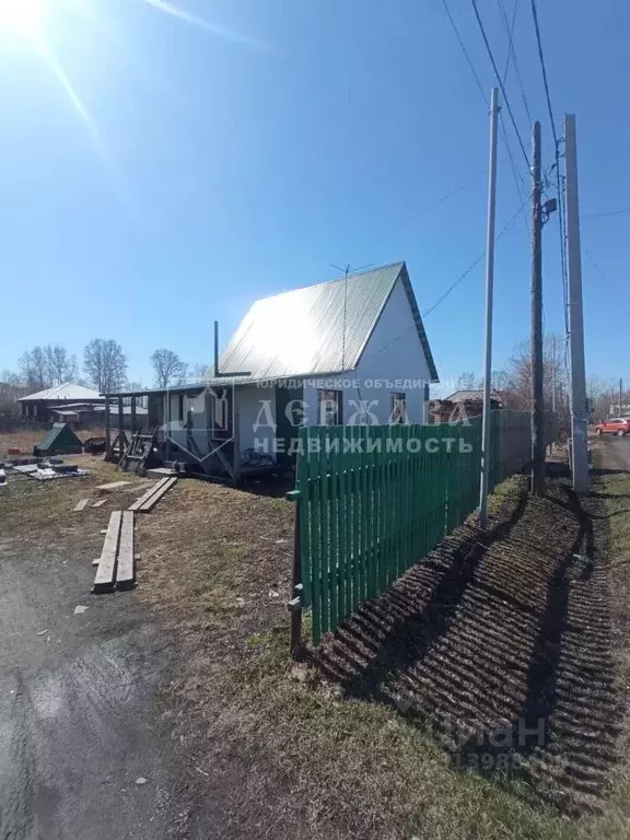 Дом в Кемеровская область, Топки Нефтяная ул. (40 м) - Фото 1