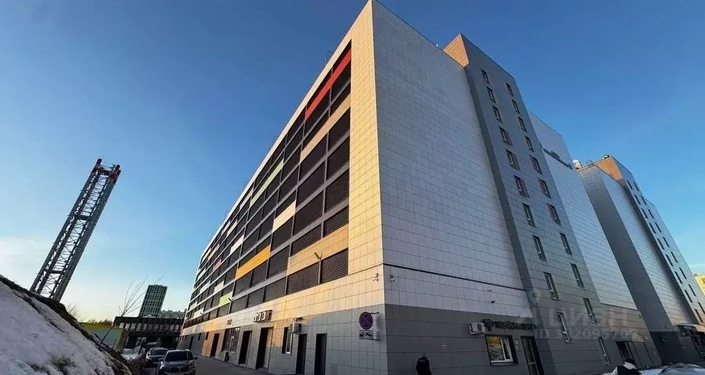Помещение свободного назначения в Татарстан, Казань ул. Азата ... - Фото 1