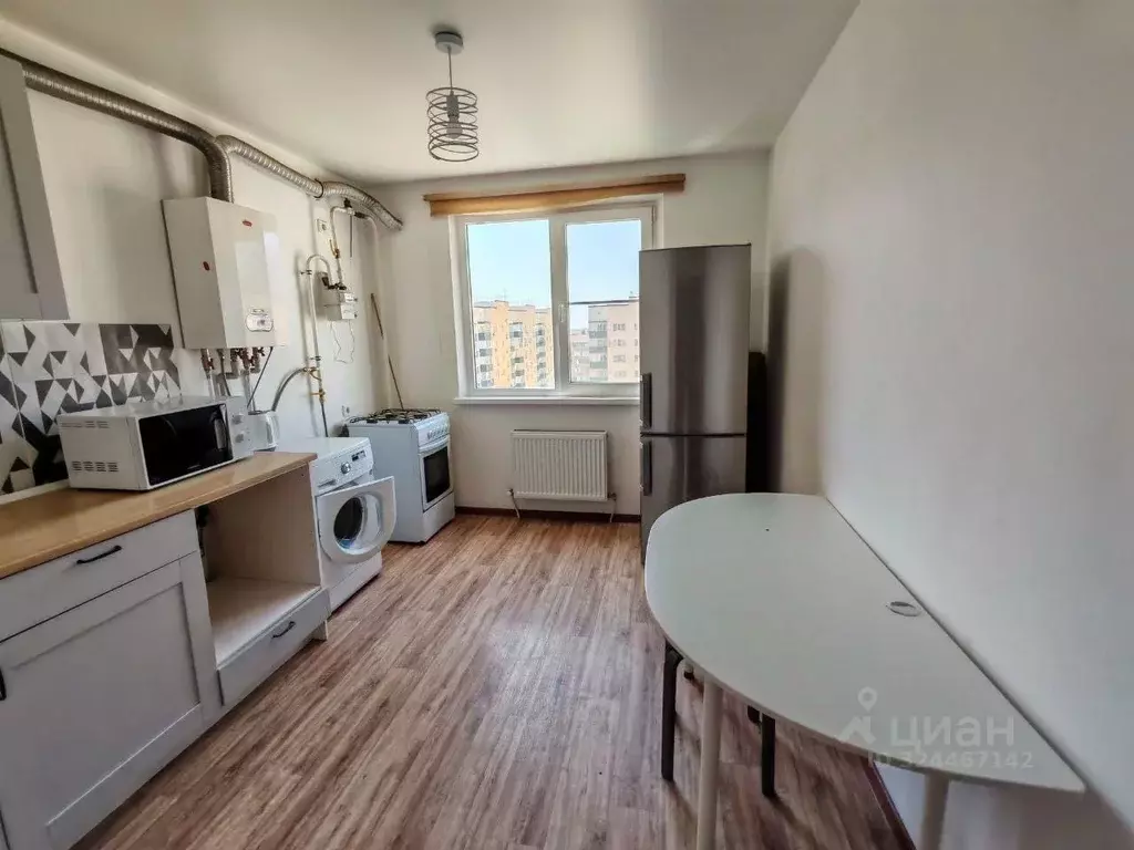 2-к кв. Адыгея, Тахтамукайский район, Яблоновский пгт ул. Гагарина, ... - Фото 1