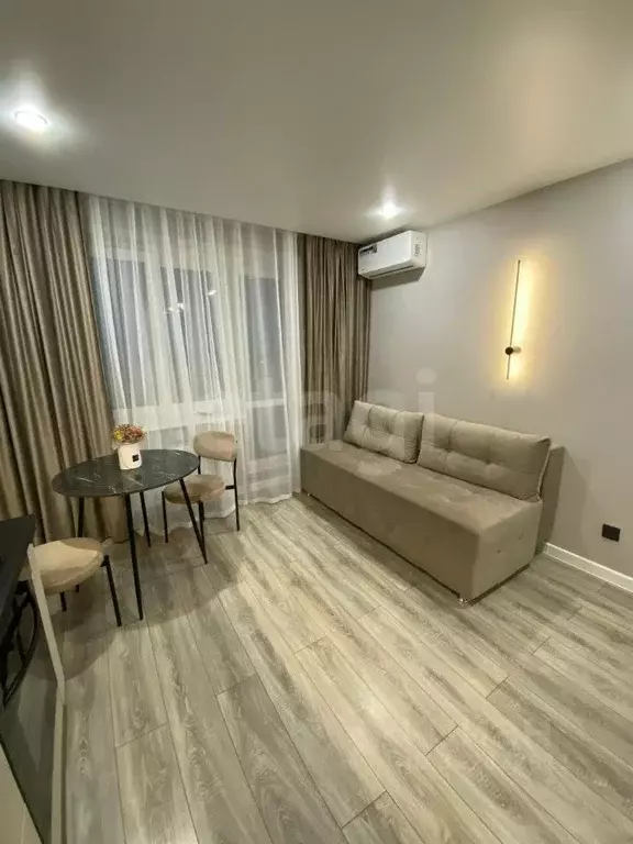 Студия Тюменская область, Тюмень ул. Павла Шарова, 27 (28.0 м) - Фото 2