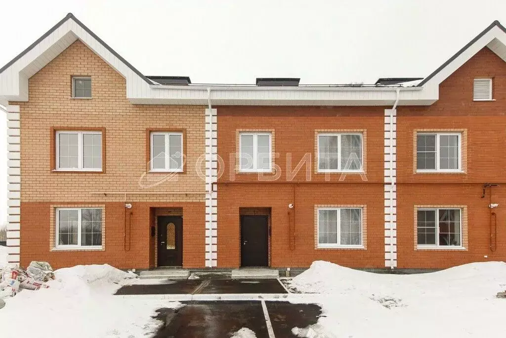 Таунхаус в Тюменская область, Тюмень ул. Алексея Рогожина, 19 (112 м) - Фото 1
