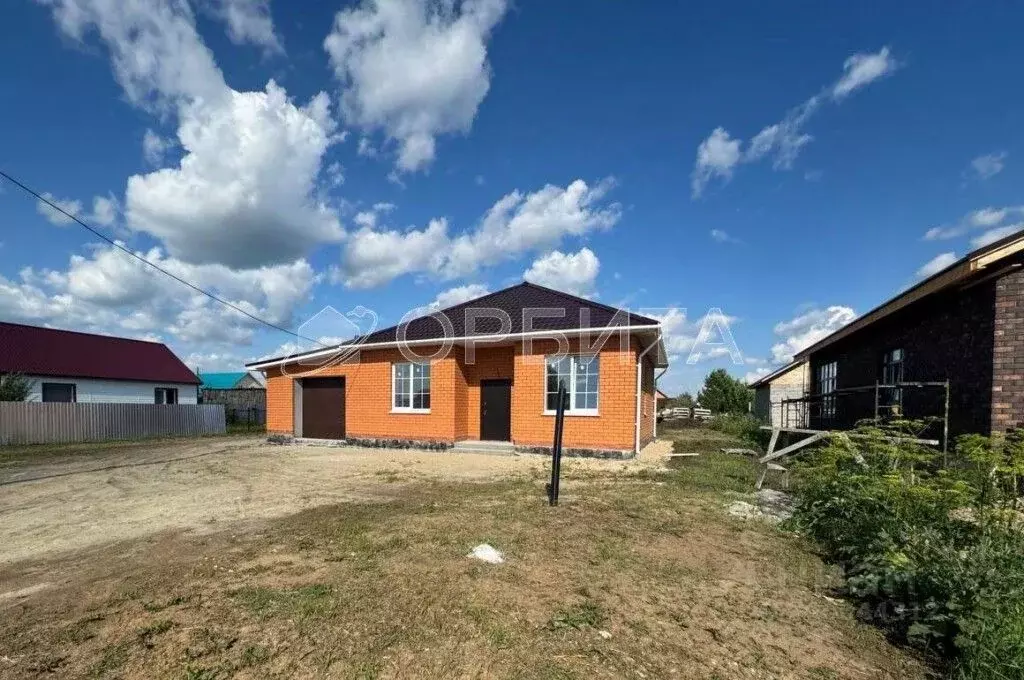 Дом в Тюменская область, Тюменский район, с. Успенка  (105 м) - Фото 1