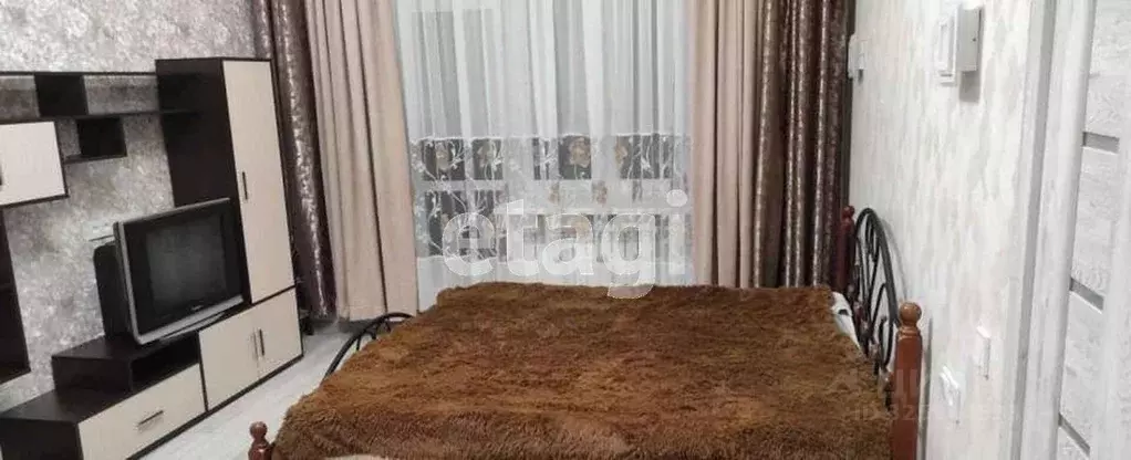 1-к кв. Тюменская область, Тюмень 6-й мкр, ул. Валерии Гнаровской, ... - Фото 0