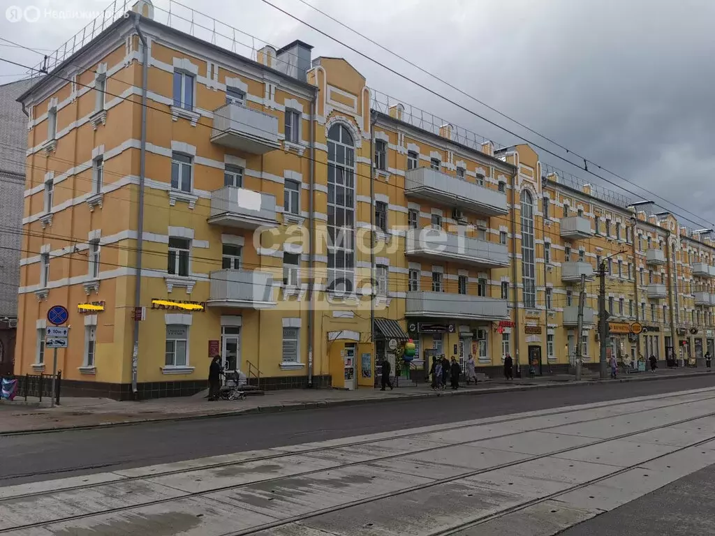 3-комнатная квартира: Смоленск, улица Тенишевой, 4 (69.9 м) - Фото 0