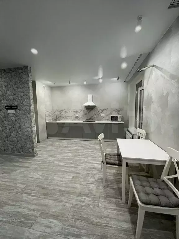 Квартира-студия, 50 м, 8/21 эт. - Фото 0