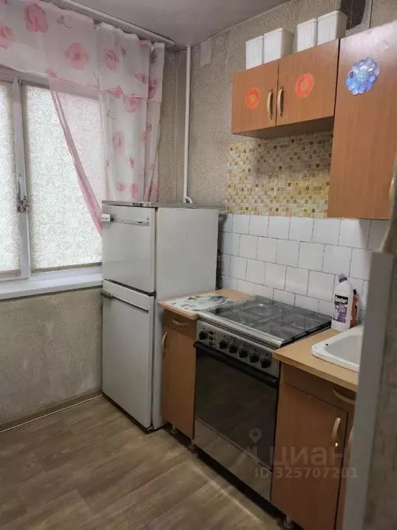 3-к кв. Красноярский край, Красноярск ул. Юшкова, 44 (65.0 м) - Фото 1