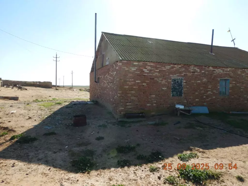 Помещение свободного назначения в Калмыкия, Городовиковск 1-й мкр,  ... - Фото 2