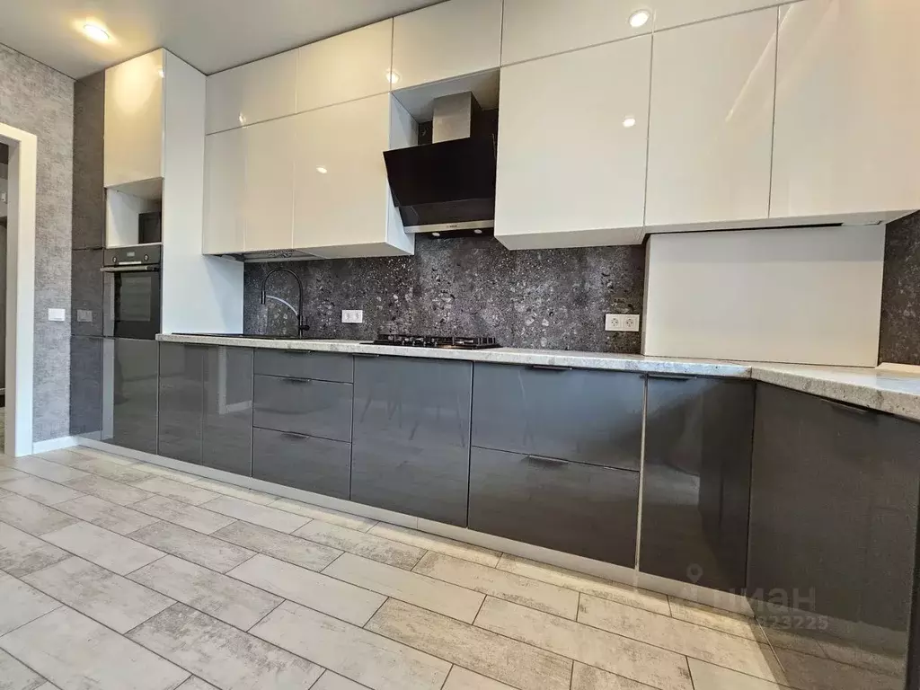 3-к кв. Калининградская область, Калининград ул. Старшины Дадаева, 70 ... - Фото 2