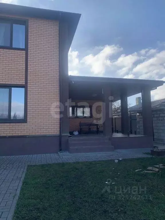 Дом в Белгородская область, Белгород Везельская ул., 198 (217 м) - Фото 1