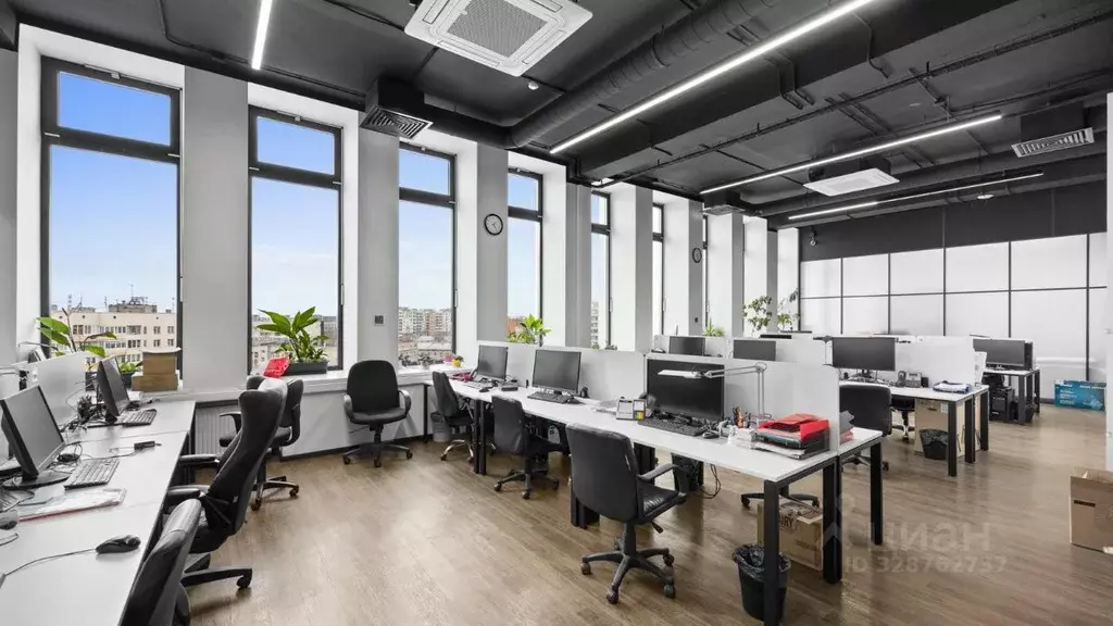 Офис в Санкт-Петербург ул. Одоевского, 24К1 (661 м) - Фото 1