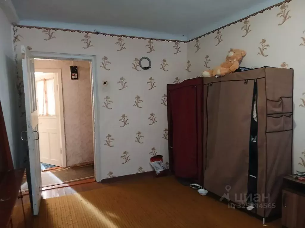 2-к кв. Краснодарский край, Абинский район, Ахтырское городское ... - Фото 2