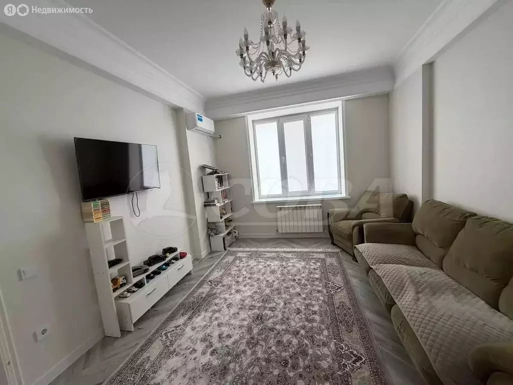 1-комнатная квартира: Махачкала, Хвартикунинская улица, 32 (52 м) - Фото 1
