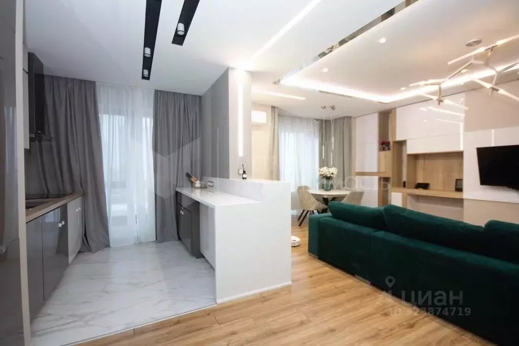 2-к кв. Тюменская область, Тюмень ул. Максима Горького, 68к1 (104.8 м) - Фото 1